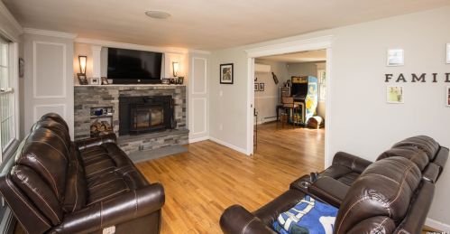 70 Osborne Ave, Mount Sinai NY  11766-3138 exterior