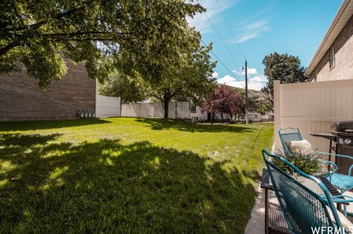 280 700, Perry UT  84302-1325 exterior