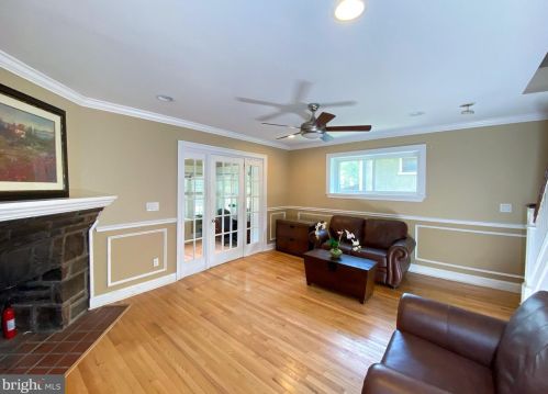 32 Rock Hill Rd, Cynwyd, PA 19004-2132