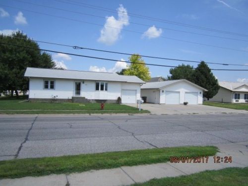 3922 27th St, Columbus, NE 68601-2202