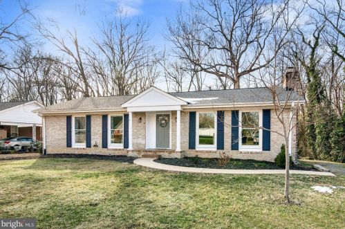406 Butternut Dr, Fredericksburg, VA 22408-1515