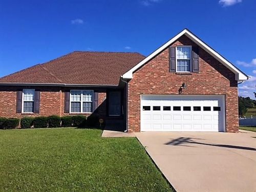 2327 Ellsworth Dr, Clarksville, TN 37043-2037