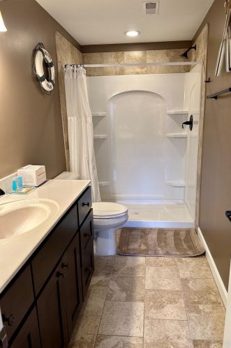 724 Joshua Ln, Lake Geneva WI  53147-4746 exterior