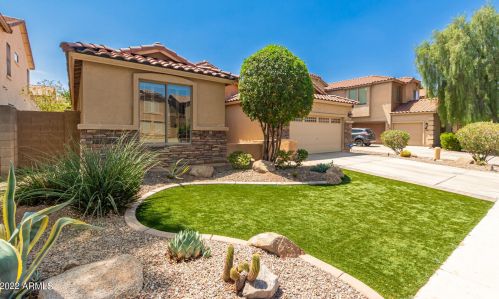 43351 Lindgren Dr, Maricopa, AZ 85138-9437