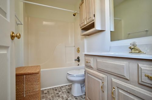 1468 Afton Dr, Florence KY  41042-8510 exterior