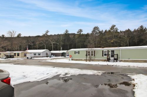 2 Elcona Dr, Keene NH  03431-5706 exterior