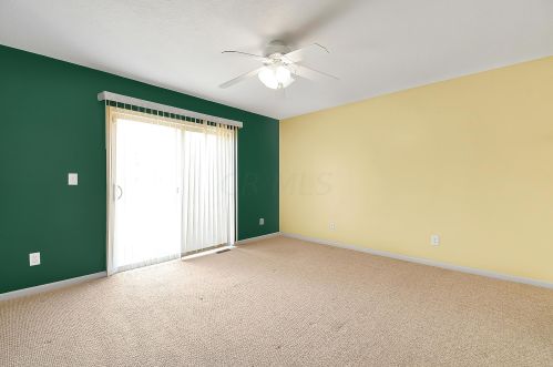 643 Keltonhurst Dr, Pataskala OH 43062-7363 exterior