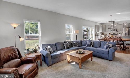 15 Waverly Ln, Carlisle PA  17015-7119 exterior