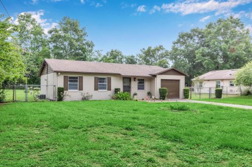 529 Thompson Rd, Apopka, FL 32712-3803
