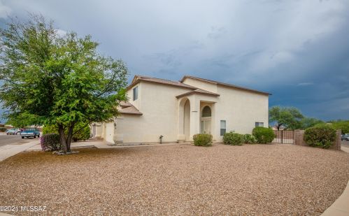 7984 Wild Primrose Ave, Tucson, AZ 85747-5394