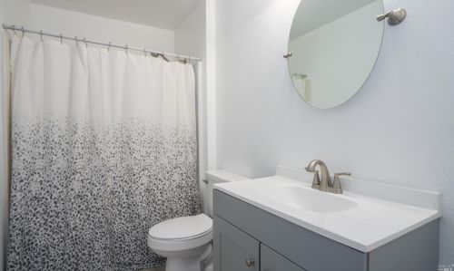 1976 Windmill Cir, Santa Rosa CA  95403-6925 exterior