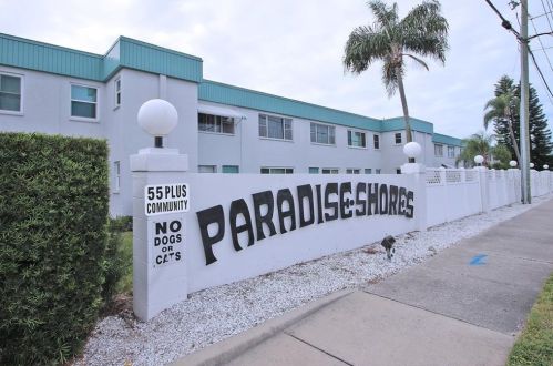 5356 81st St, Saint Petersburg FL  33709-2256 exterior