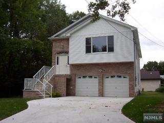 316 Elm Ave, Hackensack NJ  07601-3741 exterior