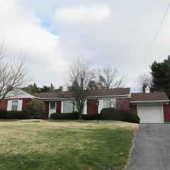 730 Strawbridge Rd, Lithia Springs, PA 17857-9648