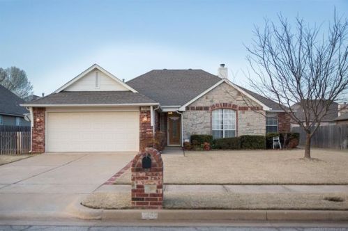 10405 115th Pl, Bixby, OK 74008-3213