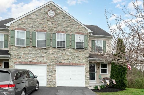 341 Buckley Dr, Harrisburg, PA 17112-2729