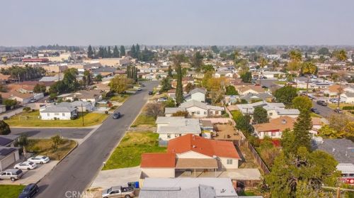 691 Date Ave, Rialto CA  92376-7006 exterior