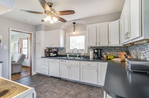 307 24th St, La Crosse WI  54601-5118 exterior