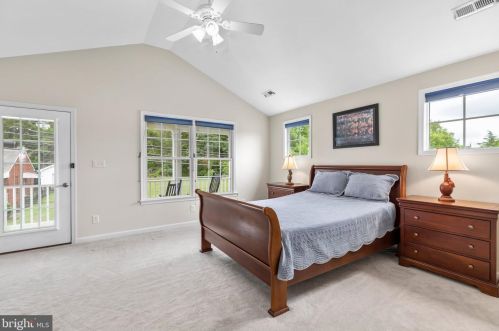 527 Willis St, Fredericksburg VA  22401-5650 exterior