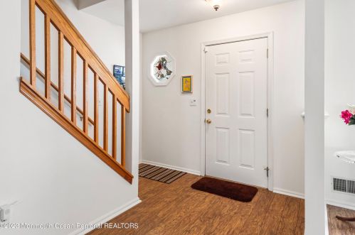 24 Sunnydale Dr, Berkeley Township NJ  08721-1379 exterior