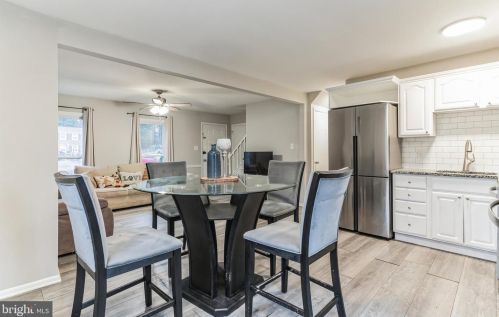 13732 Moccasin Ct, Woodbridge VA  22193-4422 exterior