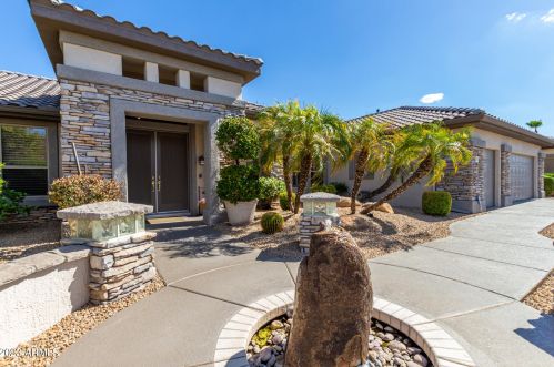 15927 Superstition Way, Sun City, AZ 85374-5681