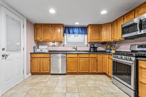 208 Margaret Ave, Evans City PA  16033-9262 exterior