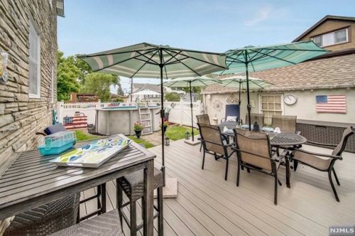 455 Columbia Blvd, Wood-Ridge NJ  07075-1601 exterior