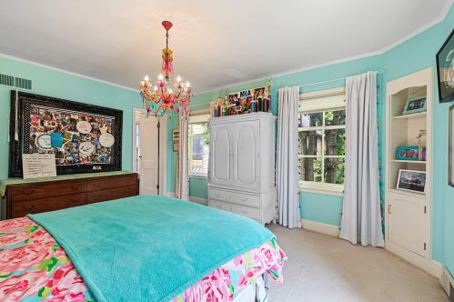 4749 Cramer St, Milwaukee WI 53211-1228 exterior