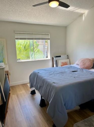 14207 Glenmoor Dr, West Palm Beach FL  33409-2810 exterior