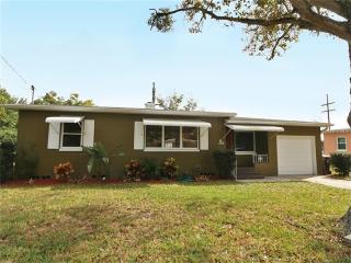 2716 Homer Cir, Orlando, FL 32803-4217