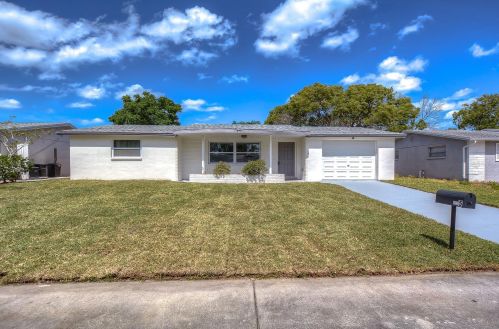 11525 Newell Dr, Port Richey, FL 34668-1540