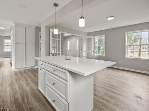 18 Berry Ln, West Milford NJ  07480-3632 exterior