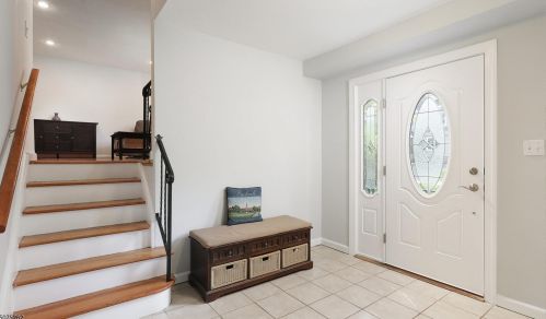 2212 Jersey Ave, Scotch Plains NJ  07076-4618 exterior