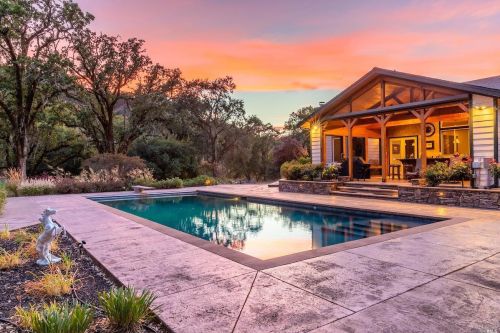 3563 Feliz Creek Rd, Hopland, CA 95449-9773