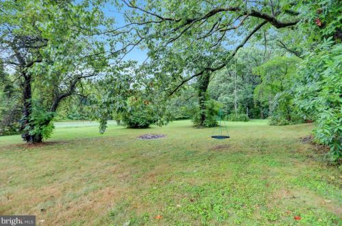 2148 Ritner Hwy, Carlisle PA 17015-9305 exterior