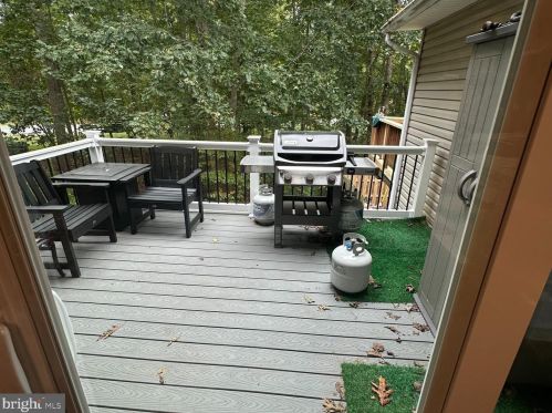 9610 Dominion Forest Cir, Fredericksburg, VA 22408-9504