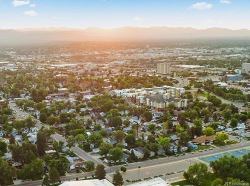 3801 Logan St, Englewood CO 80113-6845 exterior