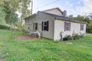 100 Erie St, Water Gap, PA 17018-9512