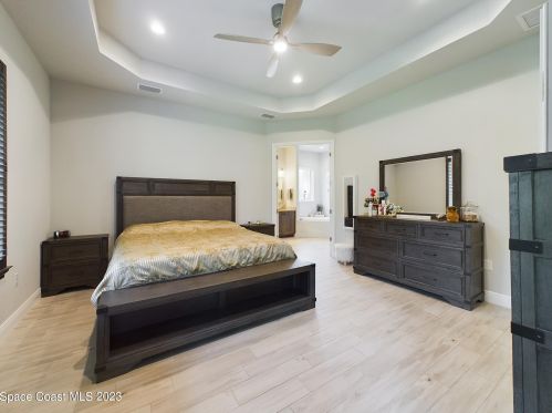 950 Yearling Trl, Sebastian FL  32958 exterior