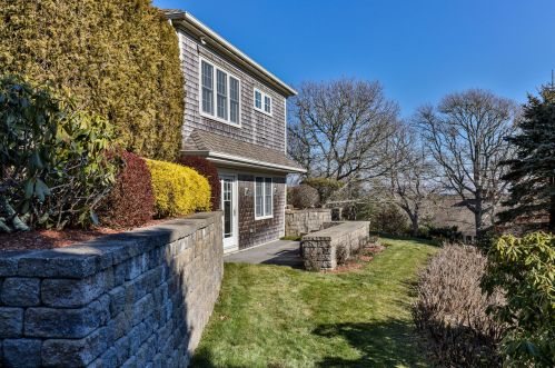 230 Skyline Dr, Chatham MA  02633-1720 exterior