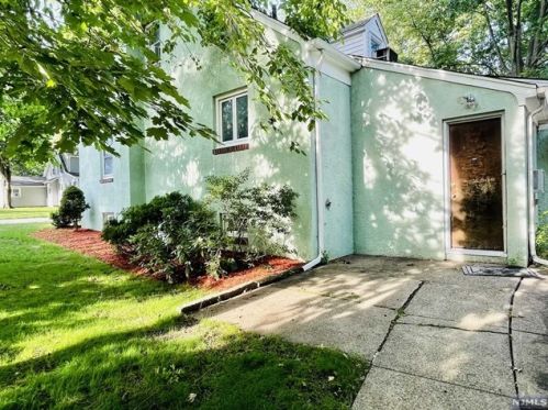 202 Fulton St, N Milford NJ  07646-1650 exterior