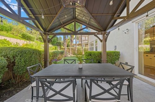 45730 Shasta Ln, Temecula CA  92592-1383 exterior