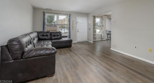 2026 Harbour Dr, Palmyra NJ  08065-1120 exterior