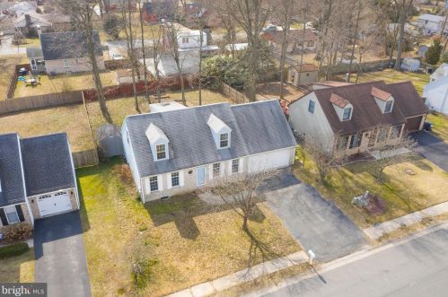 13 Edgewood Ave, New Castle, DE 19720-3508