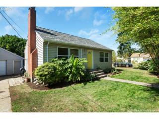 4627 83rd Ave, Portland, OR 97220-4843