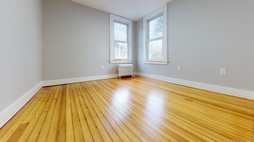 23 Warren St, Norwich CT  06360-3623 exterior