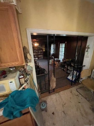 157 Cream St, Poughkeepsie NY 12601-6603 exterior