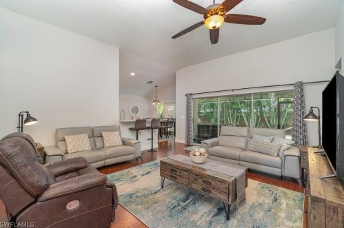 2572 River Reach Dr, Naples, FL 34104-6929