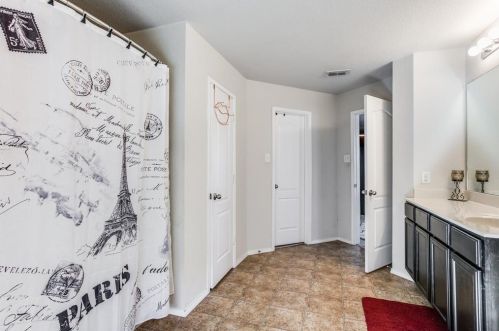 2312 Bray Village Dr, Denton TX  76207-1237 exterior